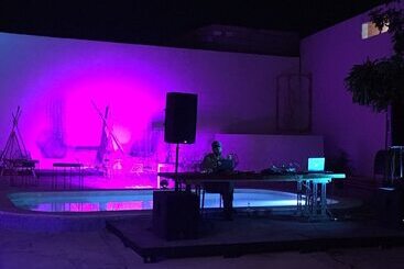 هتل Radio Tulum