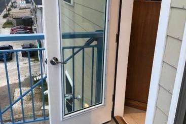 مُتل Misquamicut Beach Front Inn