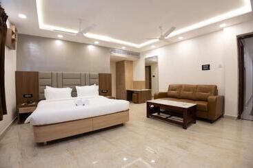 Baby Elite By Tio   The Indian Origin Hotels