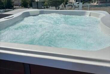 تختخواب و صبحانه Ekoa Comfort E Relax