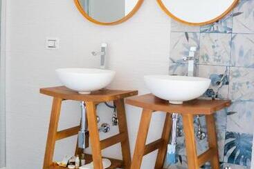 تختخواب و صبحانه Ekoa Comfort E Relax