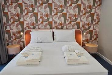 تختخواب و صبحانه Ekoa Comfort E Relax