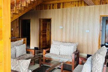 تختخواب و صبحانه Hill Side Cottage