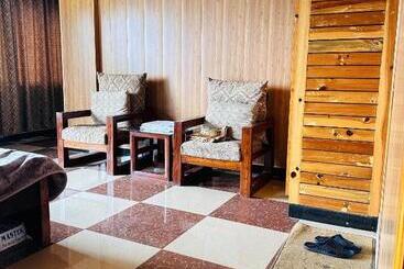 تختخواب و صبحانه Hill Side Cottage
