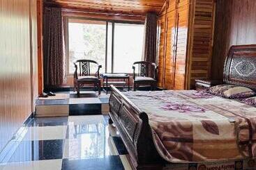 تختخواب و صبحانه Hill Side Cottage