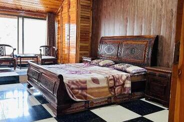 تختخواب و صبحانه Hill Side Cottage