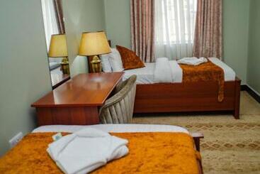 تختخواب و صبحانه Jadea Residence