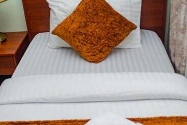 تختخواب و صبحانه Jadea Residence