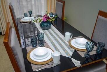 تختخواب و صبحانه Jadea Residence