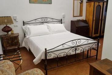 تختخواب و صبحانه Suite Il Ducale