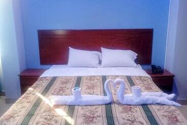 هتل Hostal Sinaloa Inn