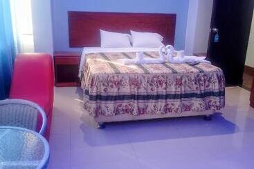 هتل Hostal Sinaloa Inn