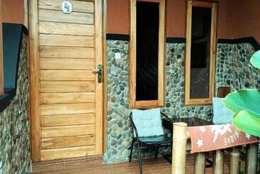 هتل Jungle View Homestay & Guesthouse