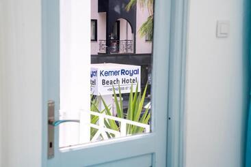 هتل Kemer Royal Beach