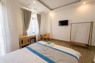 هتل Oriana Villa
