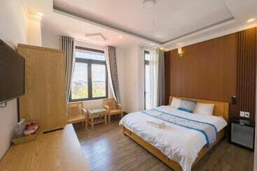 هتل Oriana Villa