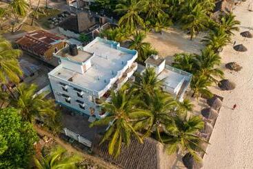 هتل Sands Inn