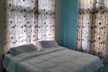 هتل Ultar House