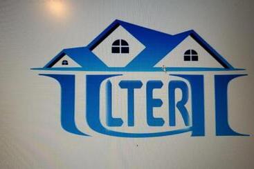 هتل Ultar House