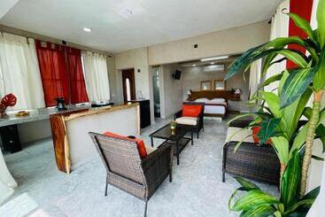 هتل Villa Coco Mare Suite 1