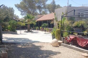 پانسیون Beni Hamida Tourist Restaurant