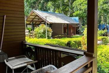Shari La Perhentian Island Resort
