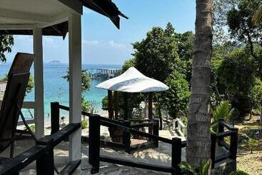 Shari La Perhentian Island Resort