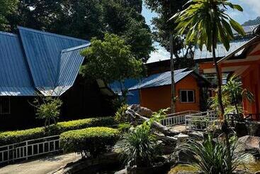 Shari La Perhentian Island Resort
