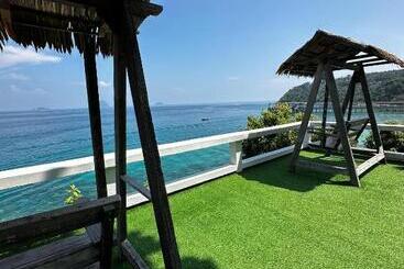Shari La Perhentian Island Resort