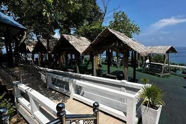 Shari La Perhentian Island Resort
