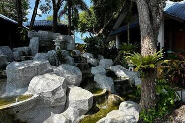 Shari La Perhentian Island Resort
