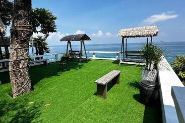 Shari La Perhentian Island Resort