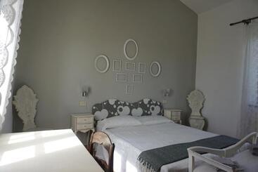 تختخواب و صبحانه La Casa Di Patty Versilia