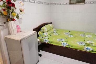 تختخواب و صبحانه Nhà Nghĩ Thanh Bình