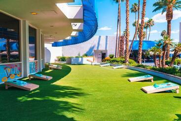 هتل Horseshoe Las Vegas By Suiteness
