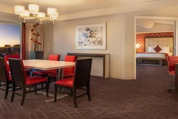 هتل Horseshoe Las Vegas By Suiteness