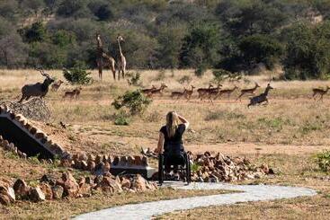 هتل Ximuwu Safari Lodge