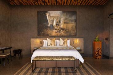 هتل Ximuwu Safari Lodge