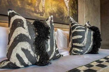 هتل Ximuwu Safari Lodge