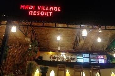 پانسیون Madi Village Resort Pvt