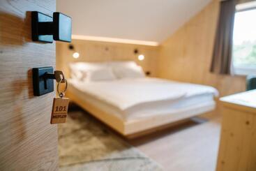 پانسیون Sobe Rooms Jelen Jelenov Greben