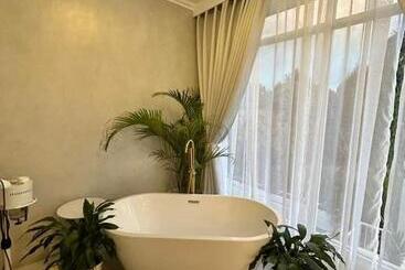 Scenery Resort & Spa