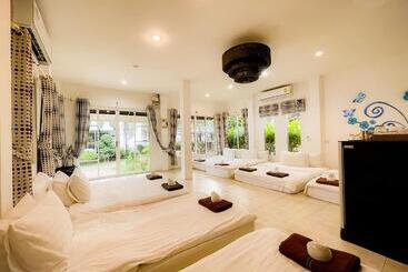 The Light House Resort   Kohlarn เดอะไลท์เฮ้าส์รีสอร์ท เกาะล้าน