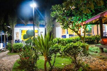 The Light House Resort   Kohlarn เดอะไลท์เฮ้าส์รีสอร์ท เกาะล้าน