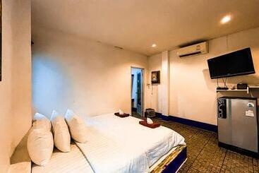 The Light House Resort   Kohlarn เดอะไลท์เฮ้าส์รีสอร์ท เกาะล้าน