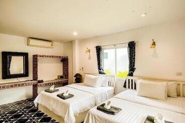 The Light House Resort   Kohlarn เดอะไลท์เฮ้าส์รีสอร์ท เกาะล้าน