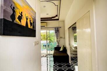 The Light House Resort   Kohlarn เดอะไลท์เฮ้าส์รีสอร์ท เกาะล้าน