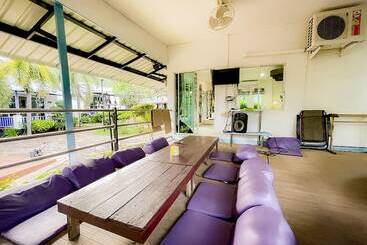 The Light House Resort   Kohlarn เดอะไลท์เฮ้าส์รีสอร์ท เกาะล้าน
