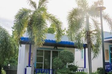 The Light House Resort   Kohlarn เดอะไลท์เฮ้าส์รีสอร์ท เกาะล้าน