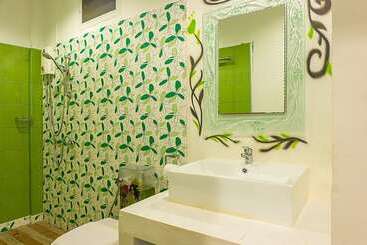 The Light House Resort   Kohlarn เดอะไลท์เฮ้าส์รีสอร์ท เกาะล้าน